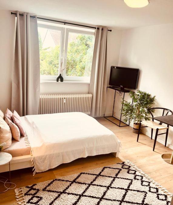 Ferienwohnung An Der Uniklinik Mit Eigener Kueche Und Renoviertem Badezimmer Hombourg Extérieur photo