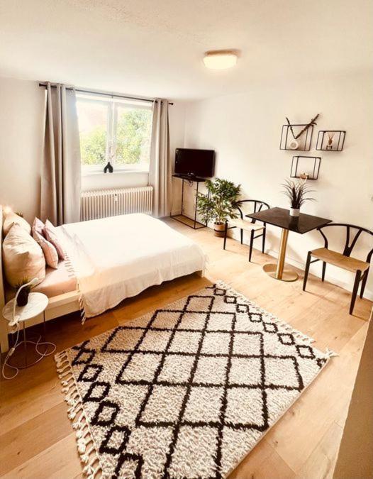 Ferienwohnung An Der Uniklinik Mit Eigener Kueche Und Renoviertem Badezimmer Hombourg Extérieur photo