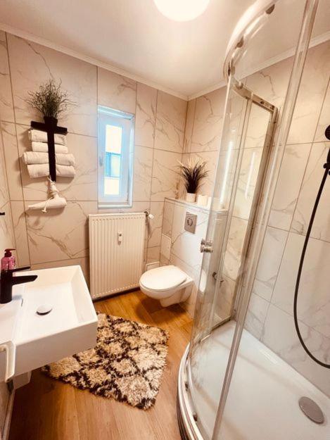 Ferienwohnung An Der Uniklinik Mit Eigener Kueche Und Renoviertem Badezimmer Hombourg Extérieur photo